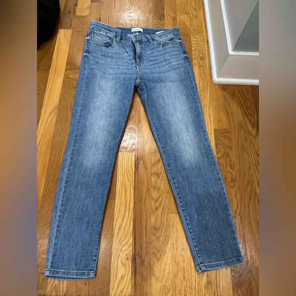 Studio Women's Straight Leg Blue Jeans - Picture 1 of 4